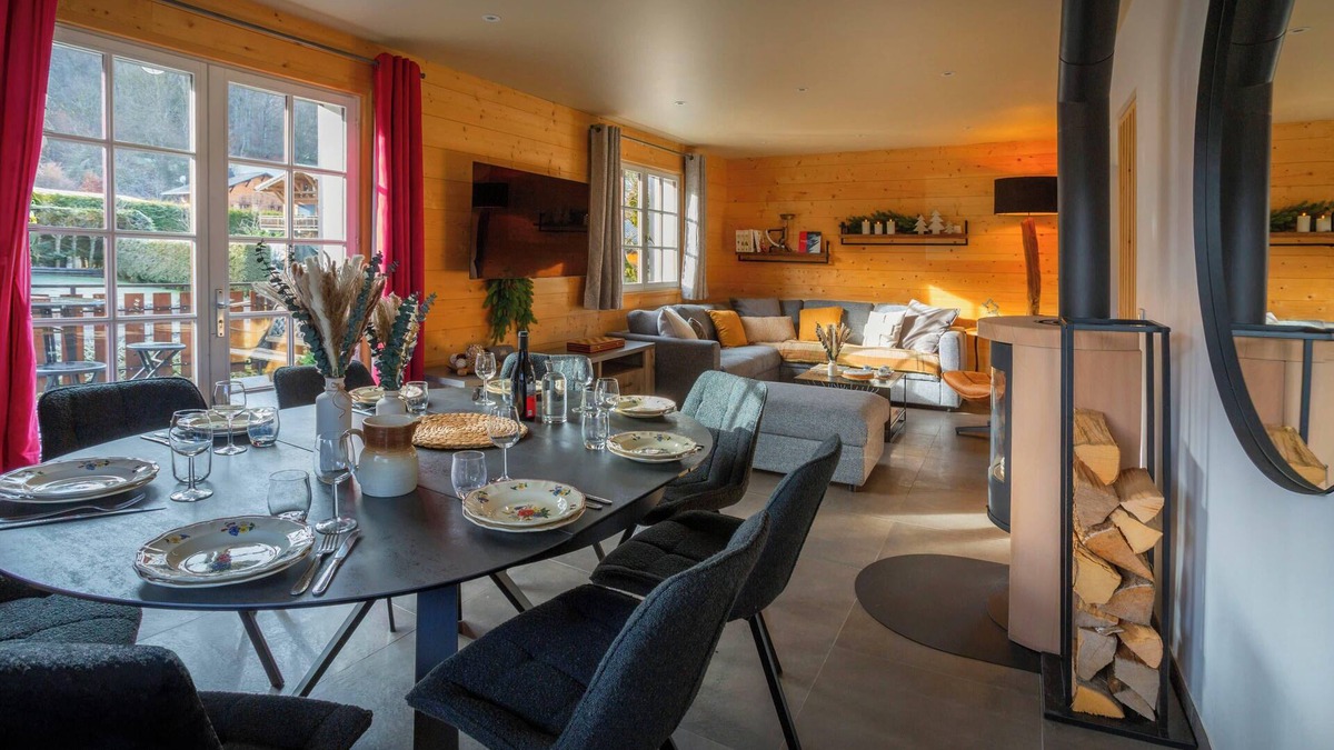 Morillon Ski Chalet | Chalet Jornata - cosy stay 10p for families with games room - OVO Network