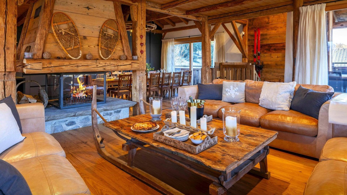 La Riviere-Enverse Ski Chalet | Chalet Keramis - alpine break for 15, hot tub & games room - OVO Network