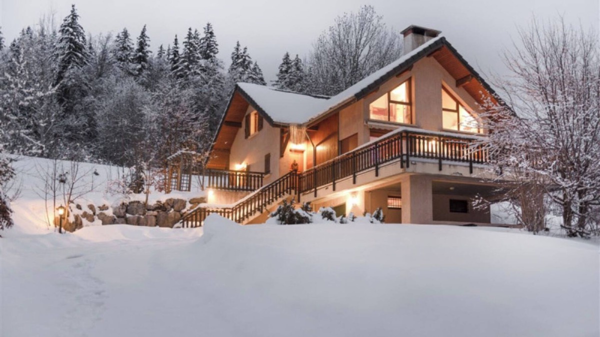 Autrans Ski Chalet | Chalet 'L'Orée Du Bois' with Mountain View, Private Terrace and Wi-Fi