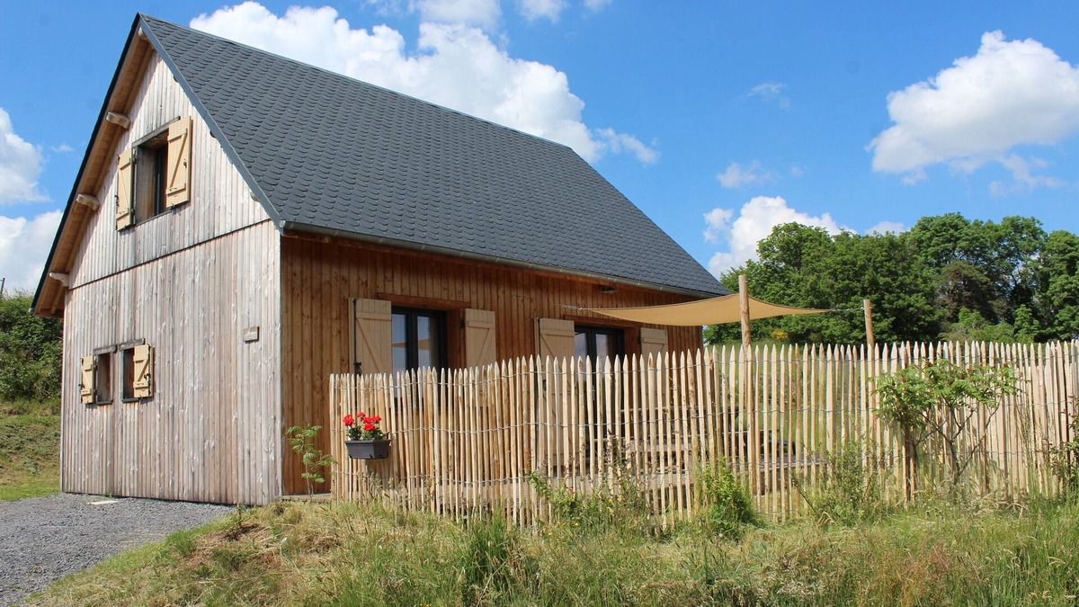 Murol Ski Chalet | Chalet "la chadeyre" recently built, free wifi, heating included