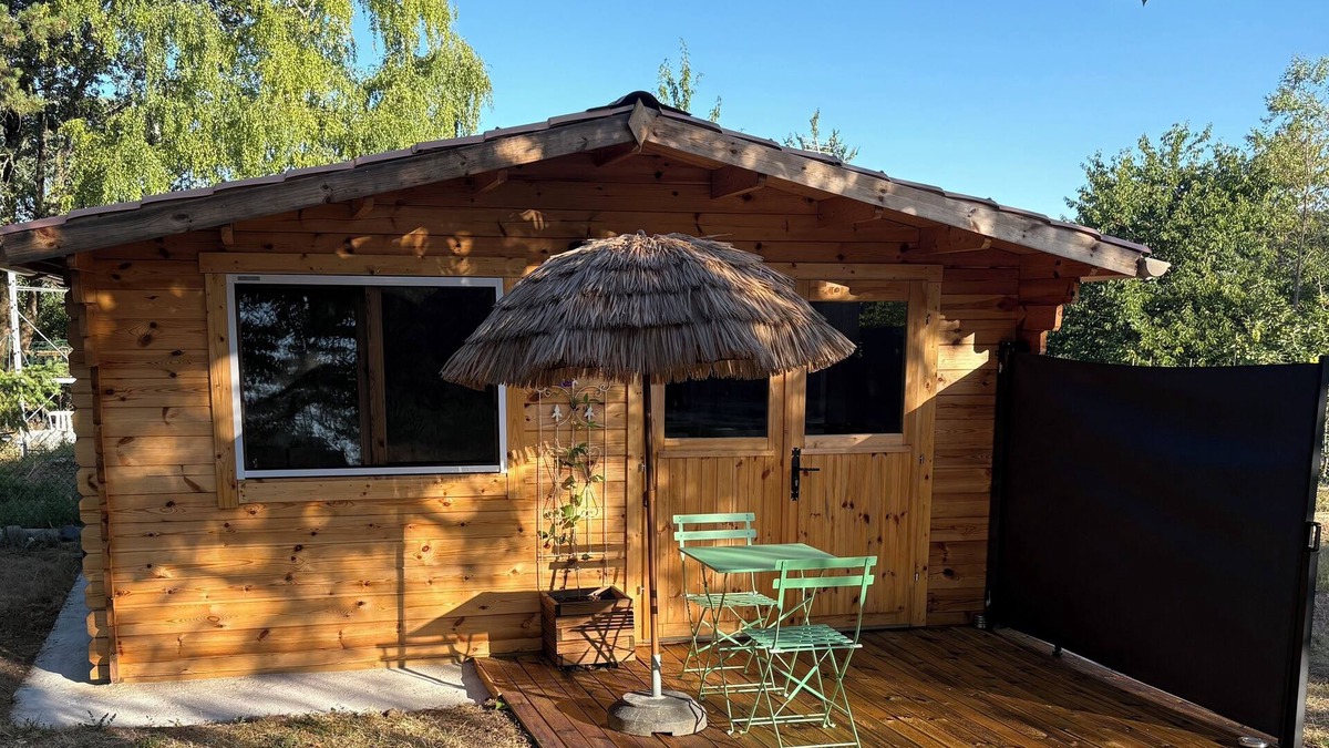 Gond-Pontouvre Ski Chalet | Chalet La Savane For two persons