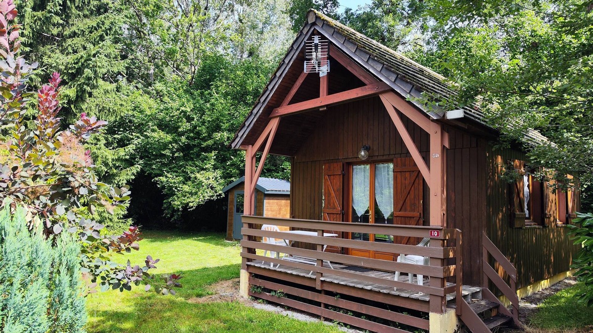 Moux-en-Morvan Ski Chalet | CHALET LAKE SETTONS