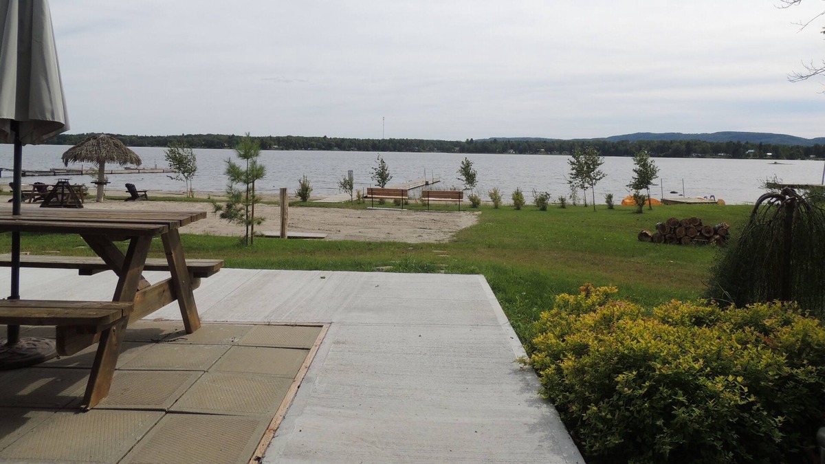 Larouche Ski Chalet | Chalet Le Louzana with two bedrooms