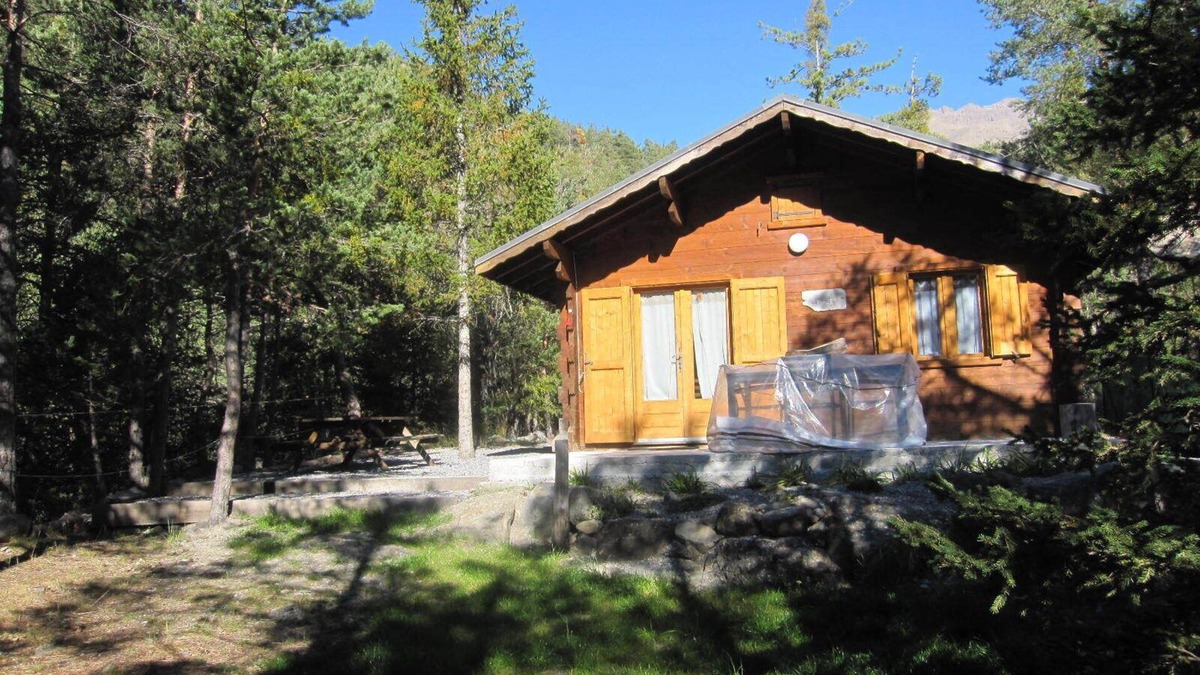 Meolans-Revel House | Chalet "Le Mazet" with Mountain View, Private Terrace & Wi-Fi