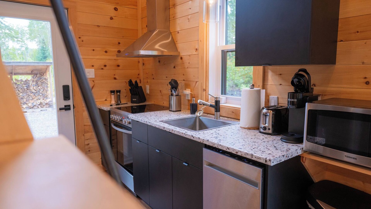 Mauricie Ski Chalet | Chalet le panorama - Waterfront!