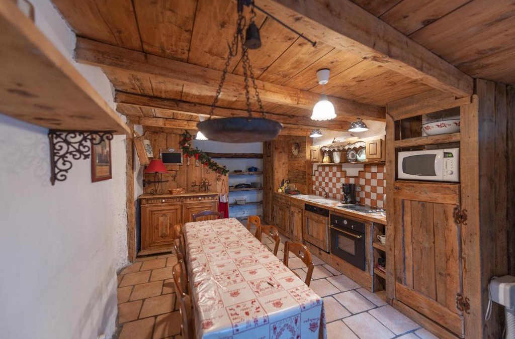 Praranger Ski Chalet | CHALET LES MUGALICES