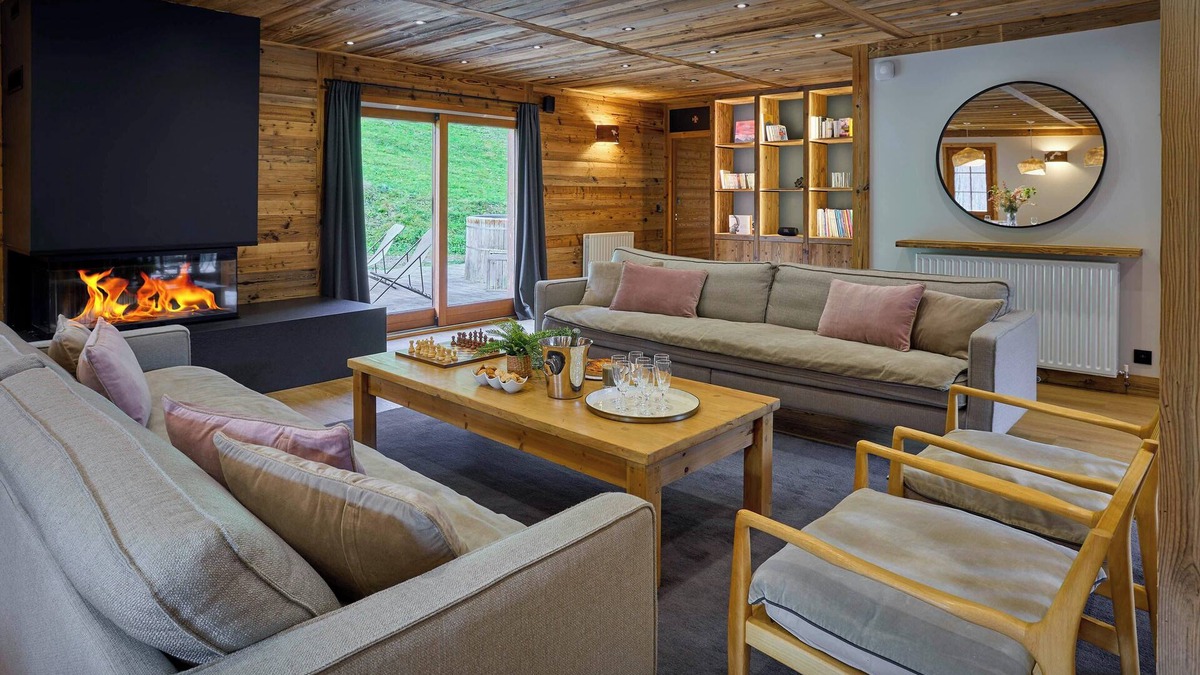 Samoens Ski Chalet | Chalet Les Pellys - superb alpine views and spa - OVO Network
