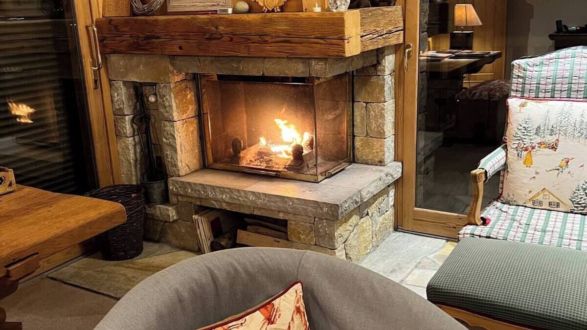 La Clusaz Ski Chalet | Chalet Les Recorbaz