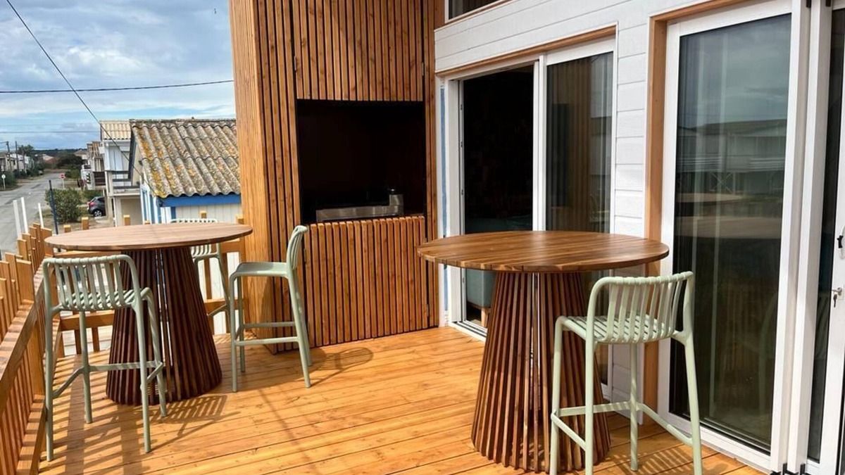Gruissan Plage Ski Chalet | Chalet Linoli Vue Mer
