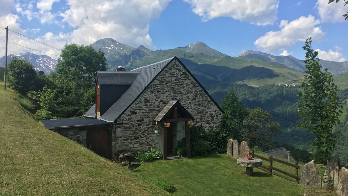 Loudervielle Ski Chalet | Chalet located on the pass next to Peyragudes unobstructed view of the valley