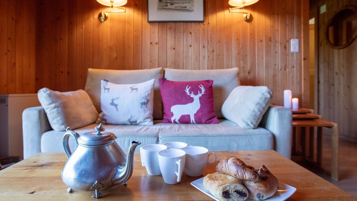 Arveyes House | Chalet Lorila by Interhome