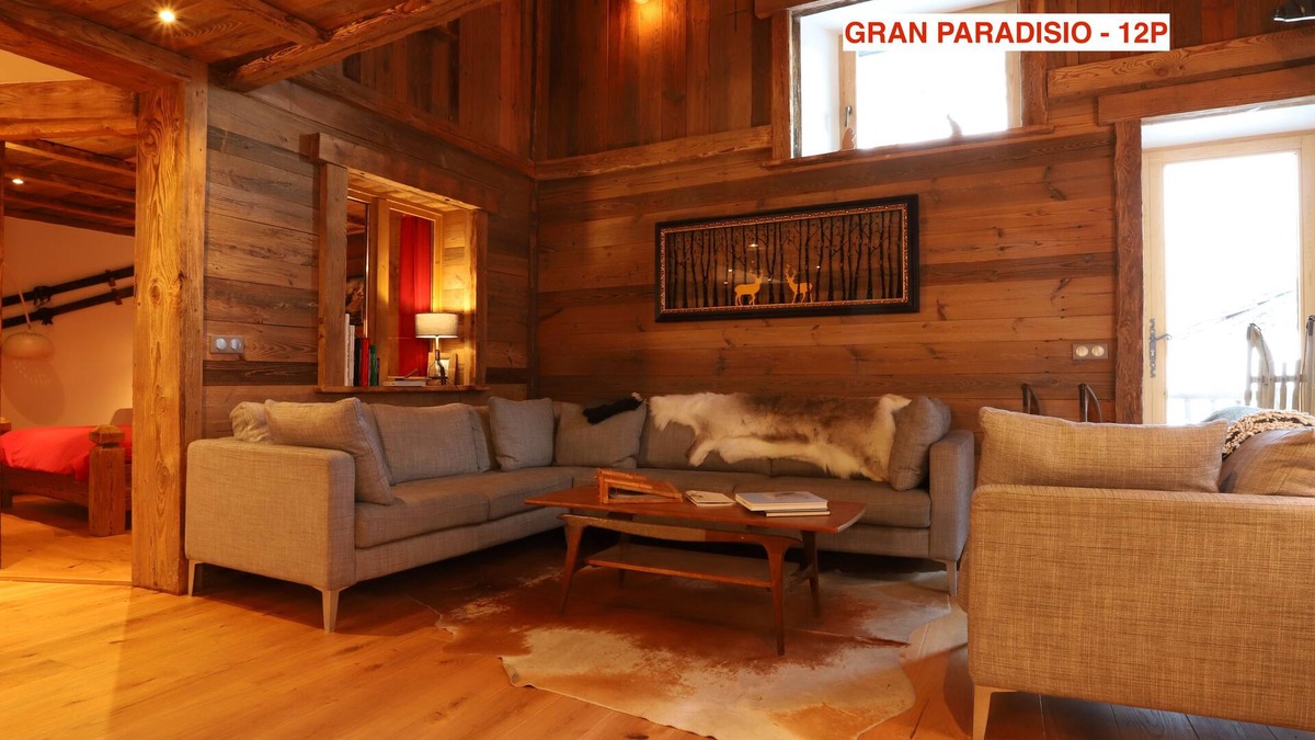Bonneval-sur-Arc Ski Chalet | CHALET LUXE ET CHARME, 4* BELLA ALPINA, 12P, 150m2, 200 years old