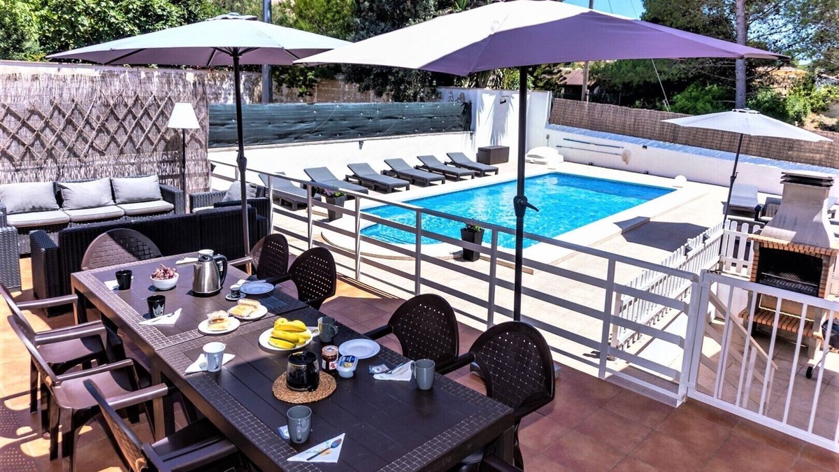 La Drova Villa | CHALET MONTESOL, LUXURY IN THE BEST AREA OF LA DROVA, NEXT TO GANDIA