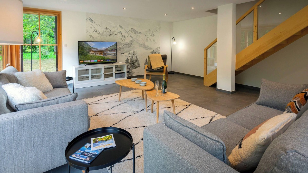 Sixt-Fer-a-Cheval Ski Chalet | Chalet Morris - family break in scenic mountain village - OVO Network