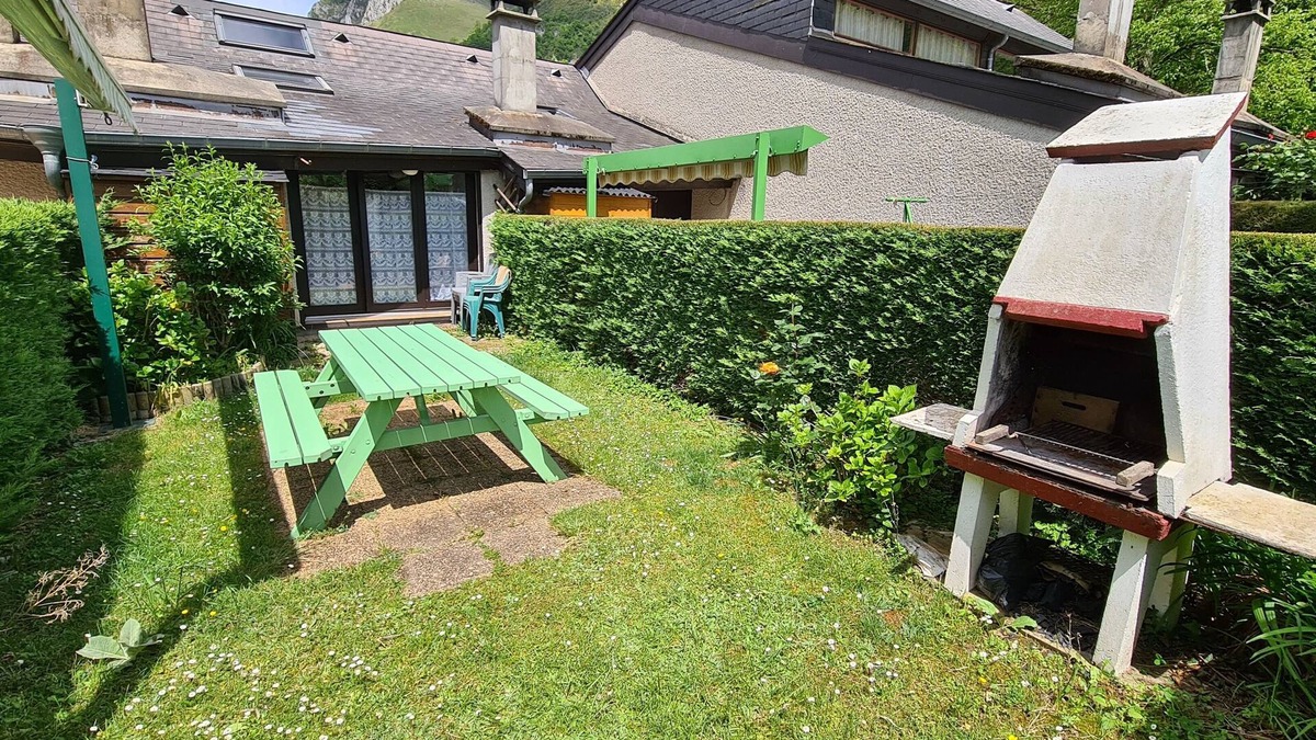 Aste-Beon Ski Chalet | Chalet Moulaprat 6 pers 57m2 avec jardinet Aste-Béon near Laruns and Gourette