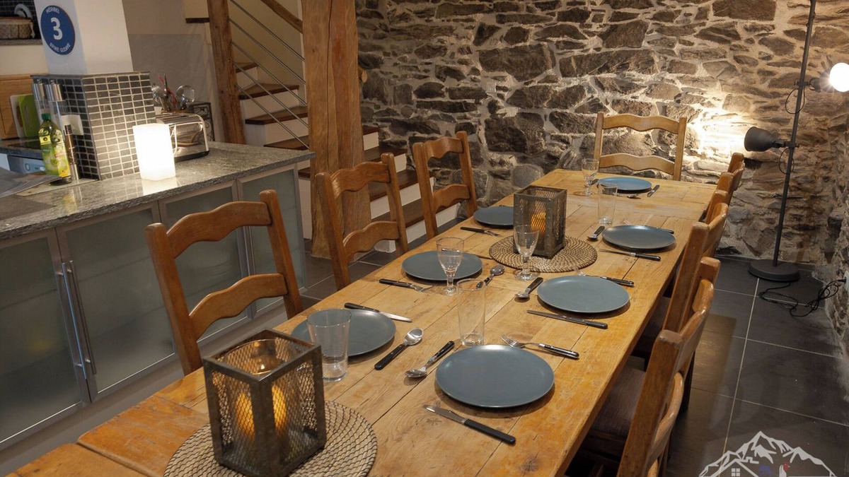 Beranger Ski Chalet | Chalet "Mountain Serenity Barn" sleeps 8