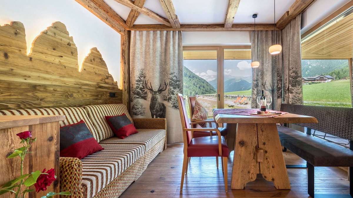 Prateria Ski Chalet | Chalet "Moutain Villa Anita" with Private Terrace and Wi-Fi