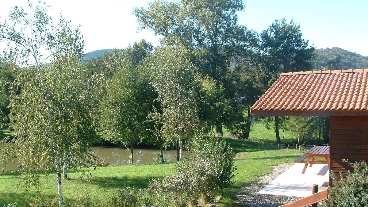 Salledes Ski Chalet | Chalet on private fishing pond with carp