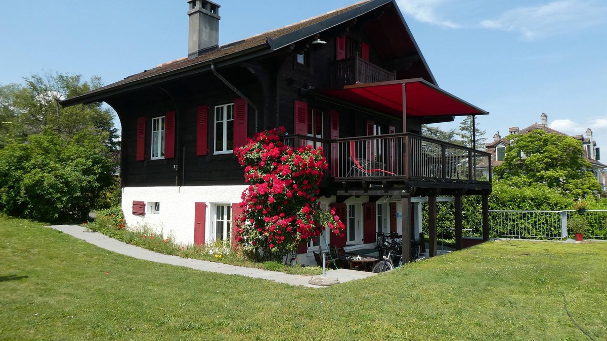 Saint-Prex Apartment | Chalet on the lake in St-Prex