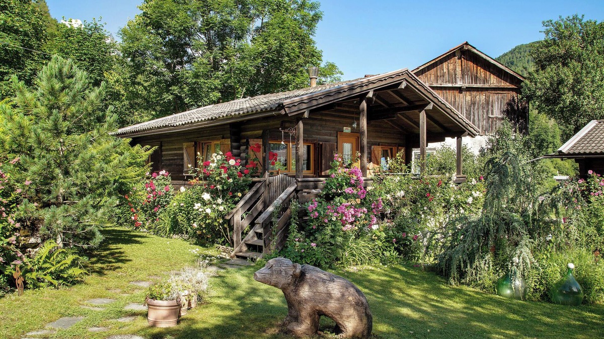 Forno di Zoldo Ski Chalet | Chalet 'Orserose La Bilancia' with Mountain View, Shared Terrace and Wi-Fi