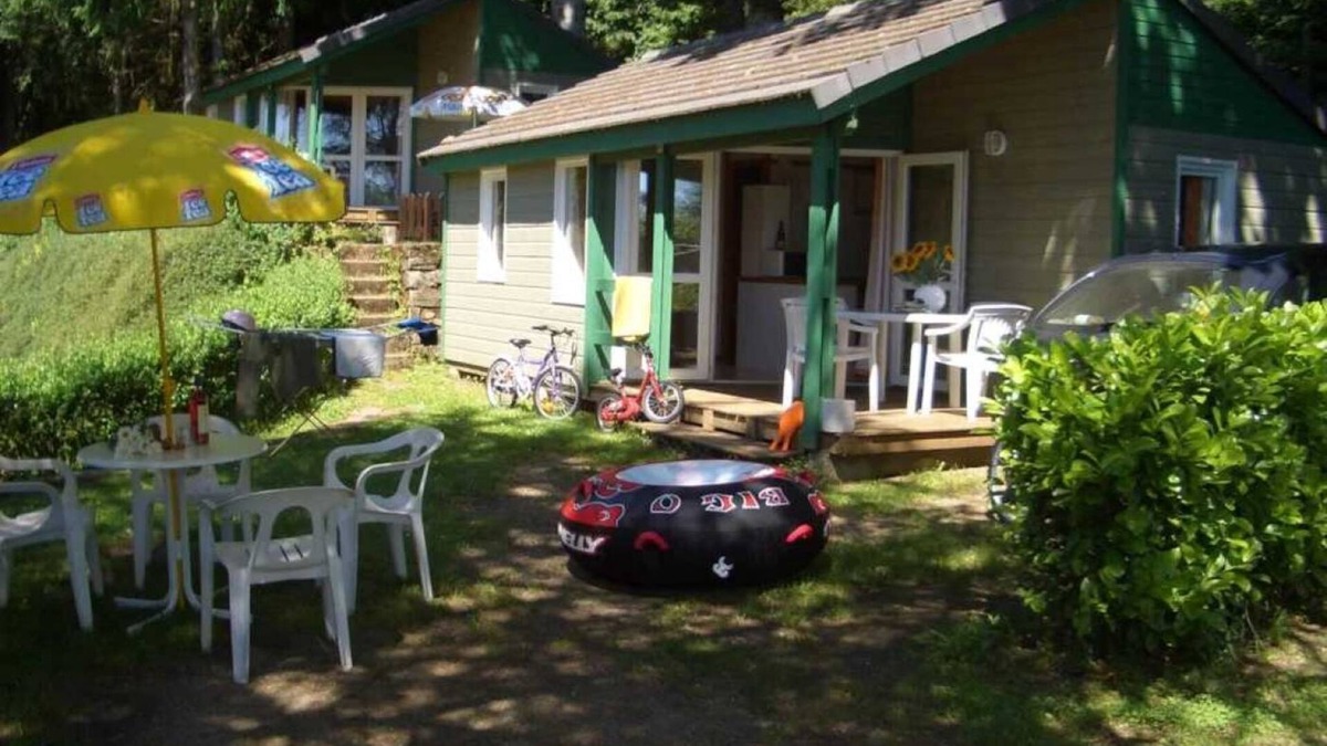 Salles-Curan Ski Chalet | Chalet - Piscine - eecfce