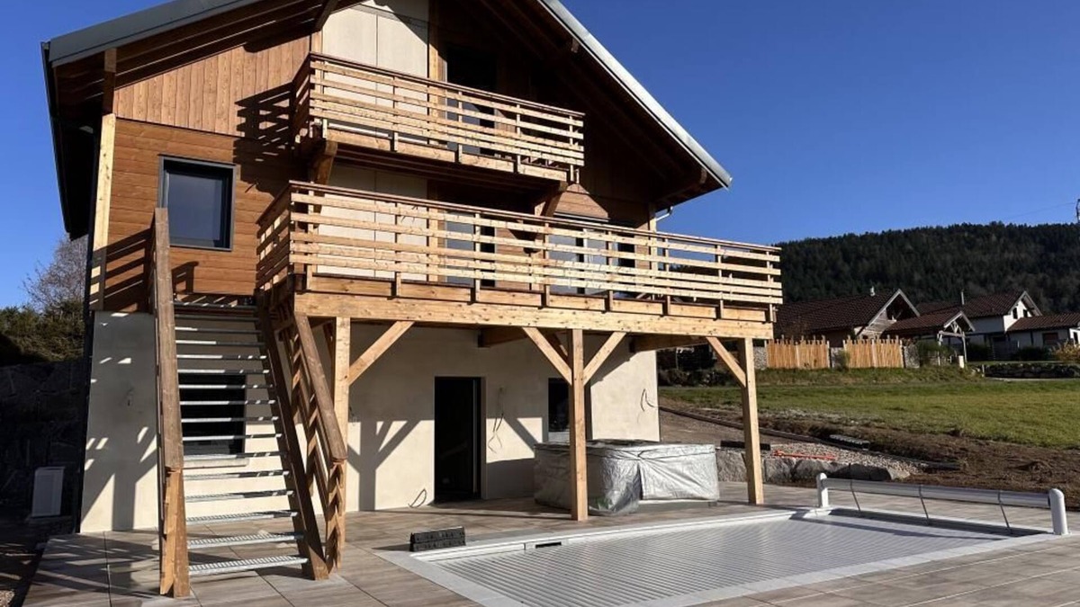 Gerbepal Ski Chalet | Chalet PLUME D'EAU - 11 pers - SWIMMING POOL/PETANQUE/BABY-FOOT - 10min from GERARDMER