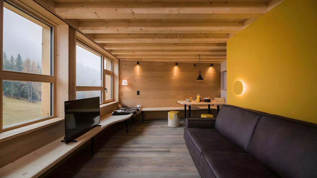 Sesto Ski Chalet | Chalet 'Rotwandwiesen 6' with Mountain View, Private Terrace and Wi-Fi