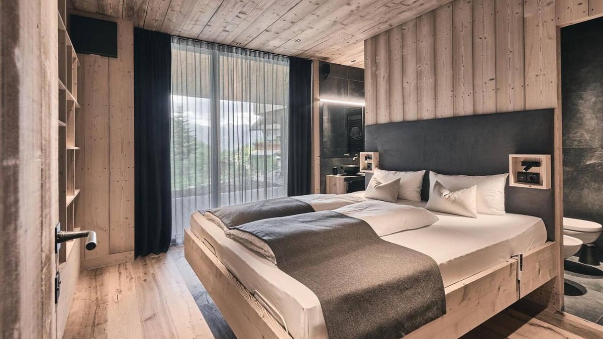 Racines Ski Chalet | Chalet 'Ruhiges Waldchalet' with Mountain View, Private Terrace and Wi-Fi
