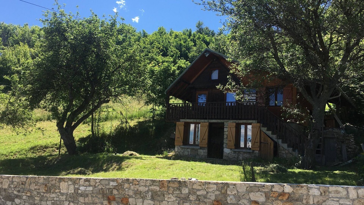 Jarrier Ski Chalet | Chalet Savoyard