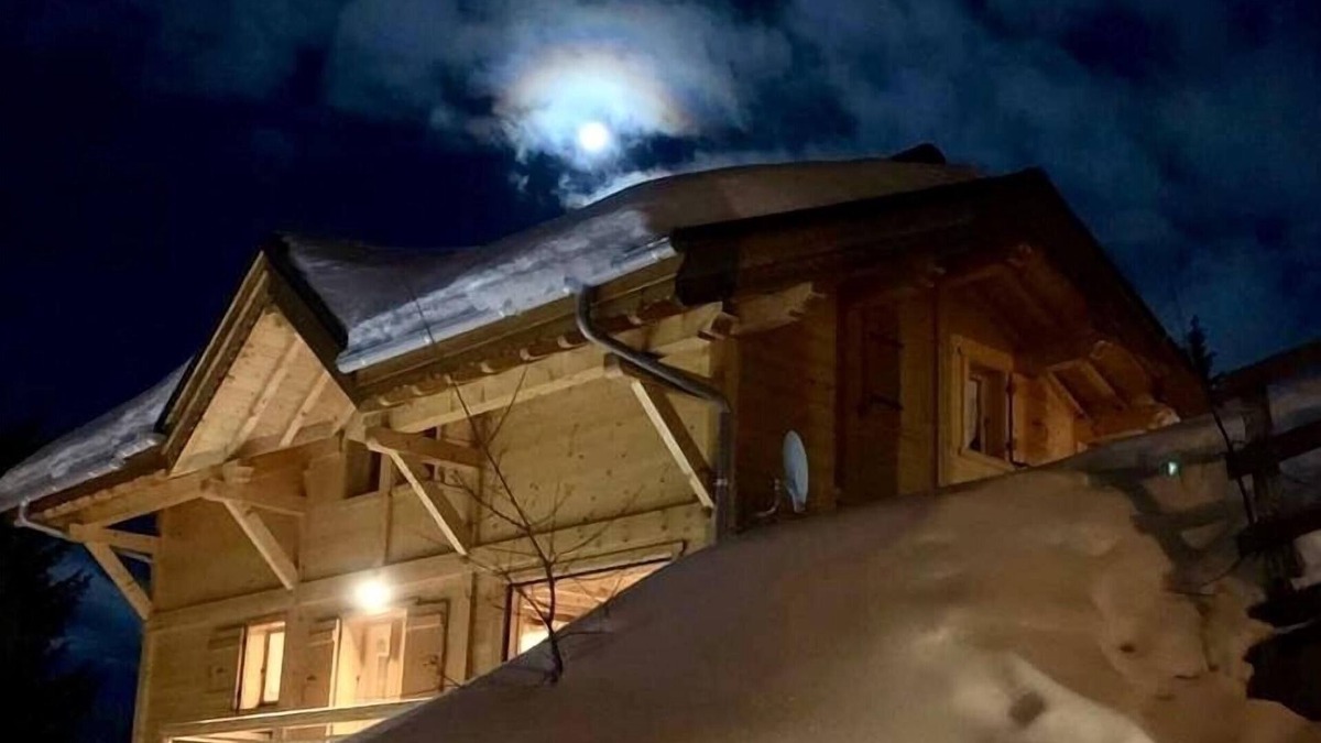 Taninges Ski Chalet | Chalet sleeps 8