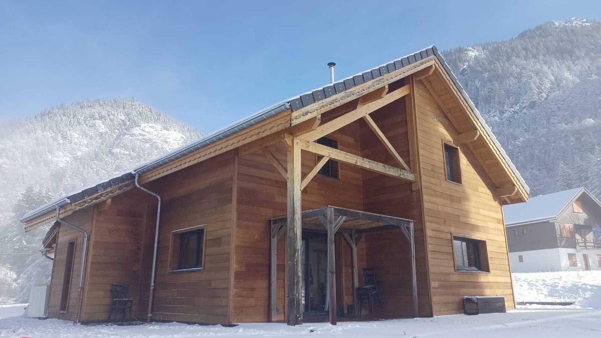 La Morte Ski Chalet | Chalet Station Alpe du Grand Serre