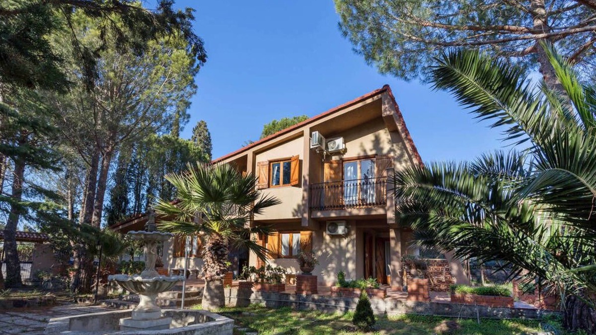 Belpasso Ski Chalet | Chalet Sull'etna IN Affitto