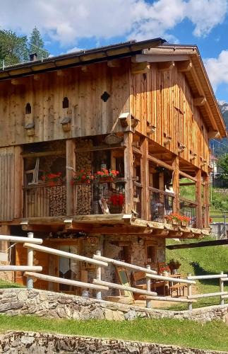 Pecol Apartment | Chalet-Tabià al Sol montagna Dolomiti Pecol