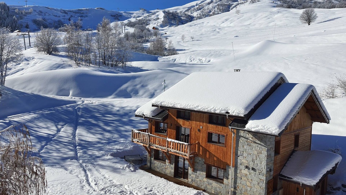 Villarembert Ski Chalet | Chalet THOYA, Sybelles, 15 people, 7 bedrooms, jacuzzi, spa sauna