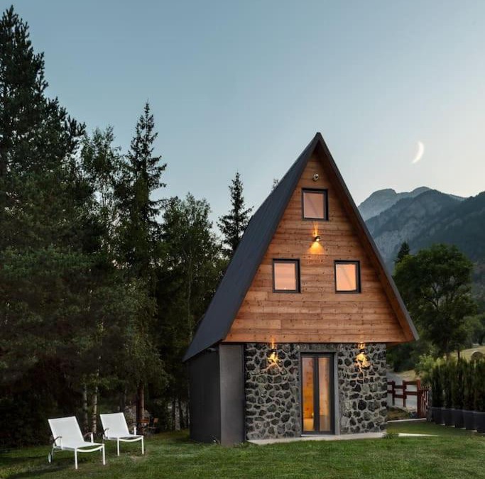 Cesana Torinese Ski Chalet | Chalet Tir Longë