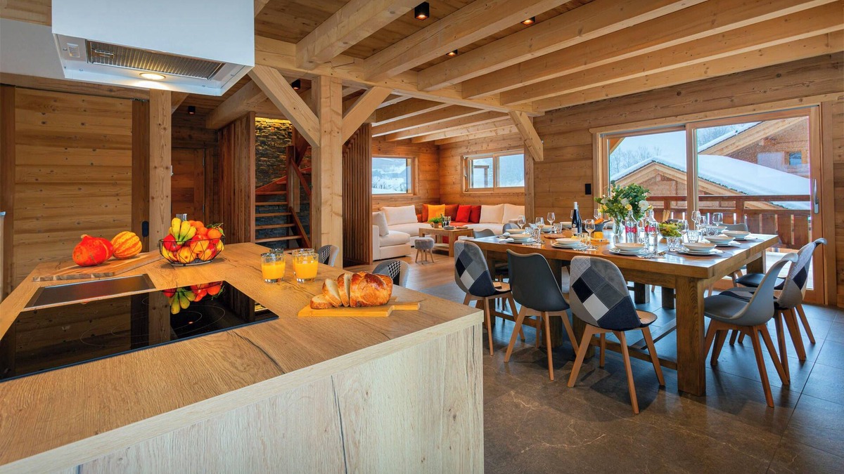 Le Chinaillon Ski Chalet | Chalet Trusquin - Mountain retreat spa and games room - OVO Network