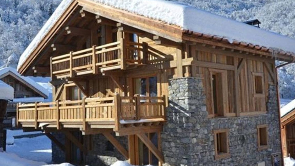 Le Raffort Ski Chalet | Chalet typique savoyard avec terrasse exposé plein sud