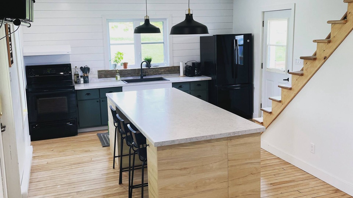 Lac-Etchemin Ski Chalet | Chalet Vue sur l'Orignal magnificent mountain views 5 minutes from the slopes