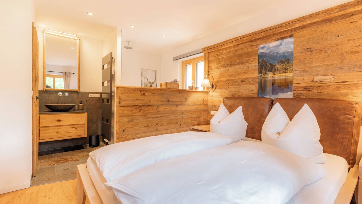 Heiligenblut Ski Chalet | Chalet WaldHäusl Apartement for 2-4 people Sauna Whirlpool Mountain View