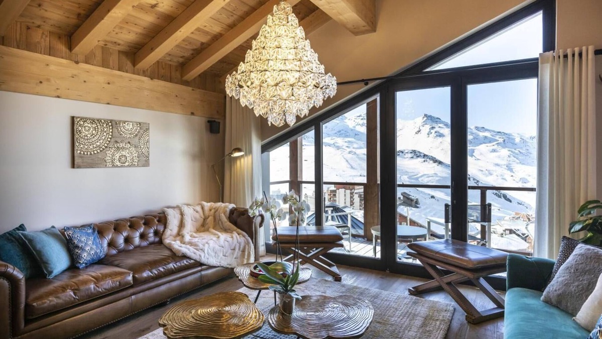 Val-Thorens Ski Chalet | Chalet, wifi, 50m from ski slopes, sauna, terrace, balcony, fireplace or stove, tv, ski locker