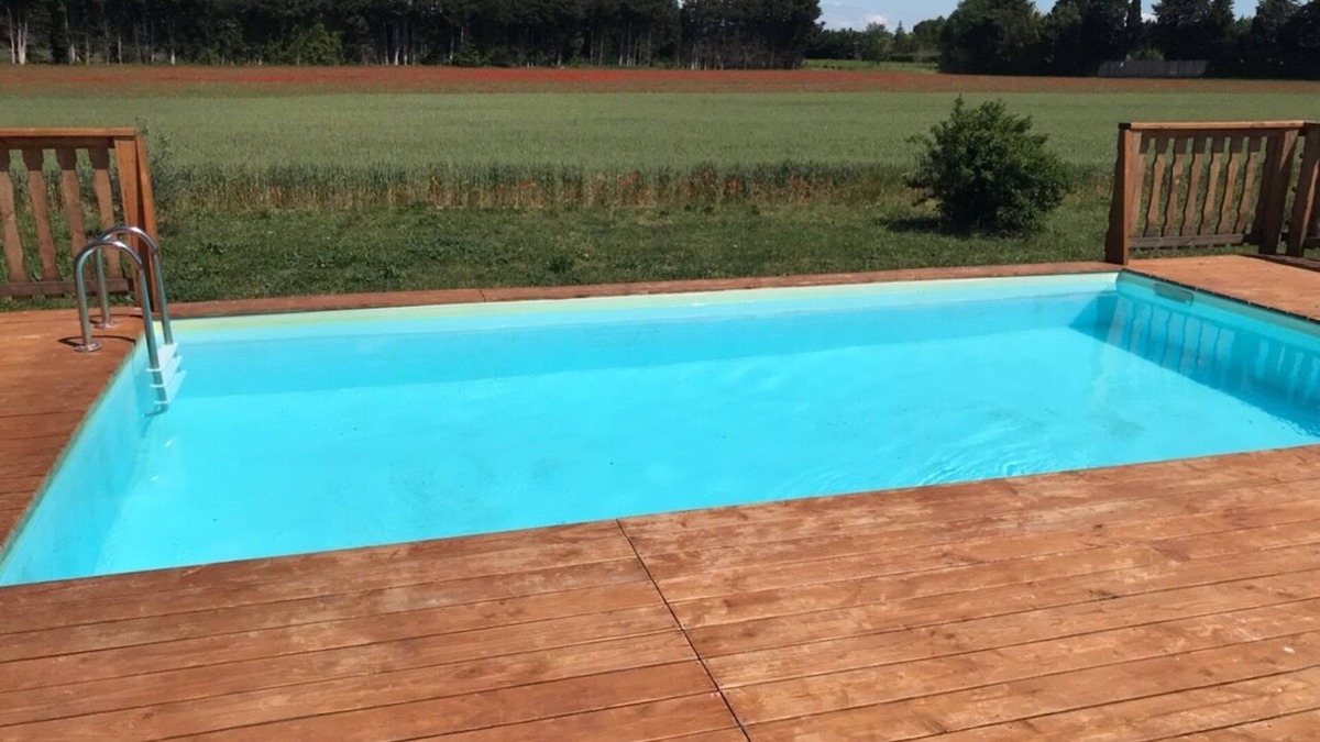 Sauveterre Ski Chalet | Chalet with pool