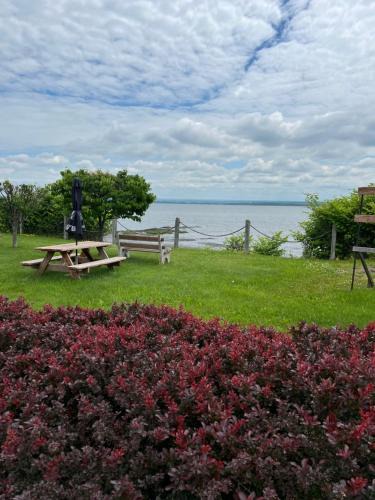 Saint-Jean-de-l'lle-d'Orleans Ski Chalet | Chalets Plage St-Jean 2