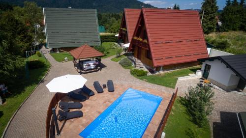 Crni Lug Ski Chalet | Chalets Runolist