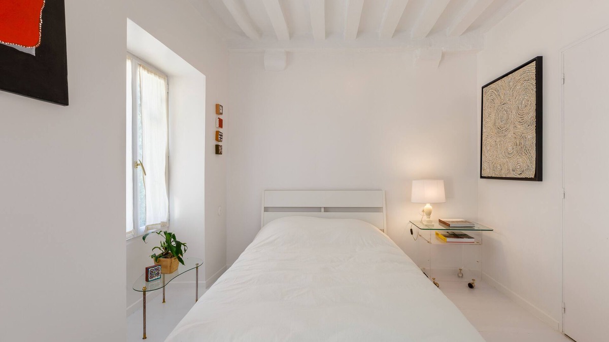 Amfreville-sous-les-Monts Bed & Breakfast | Chambre au Cœur D'un Cadre Unique et Artistique - Ward