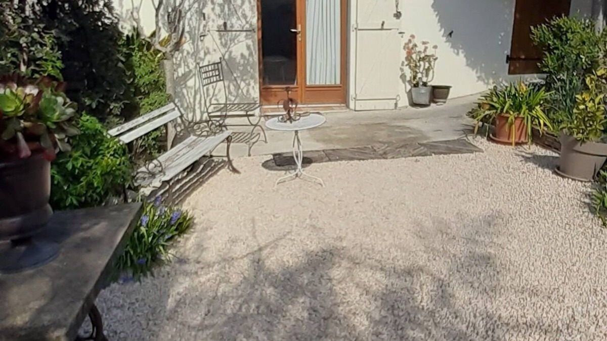 Saint-Barnabe Bed & Breakfast | Chambre au Calme Avec Petit Jardin à Marseille