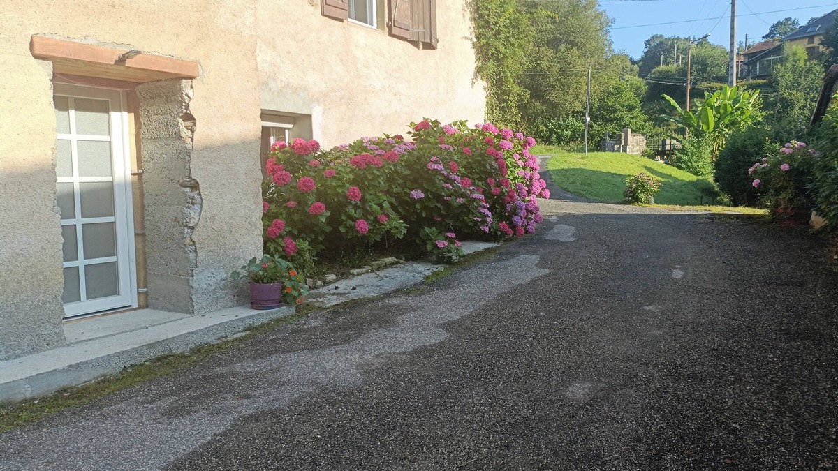 Chein-Dessus Bed & Breakfast | Chambre au Calme et Totalement Indépendante de la Maison Principale