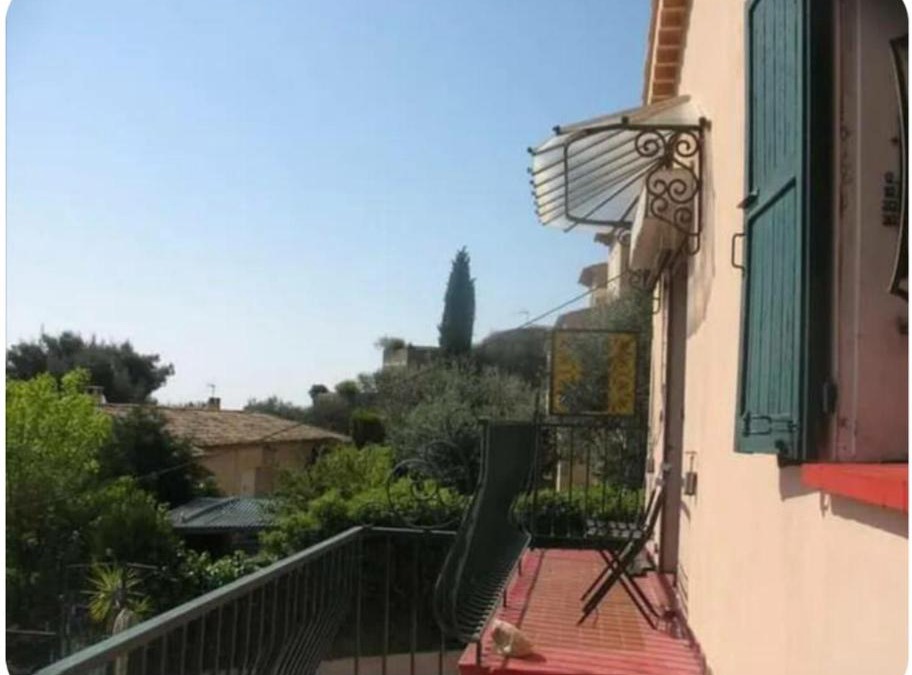 Nice House | Chambre au calme sur les collines