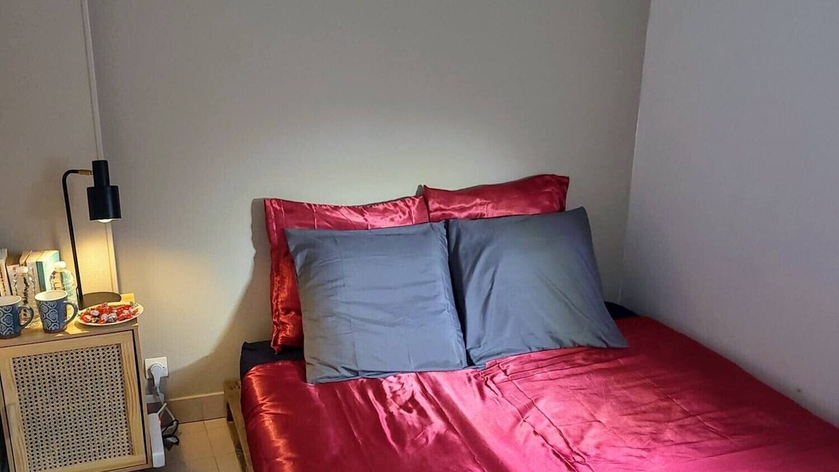 Nevers Bed & Breakfast | Chambre D'hôte Calme et Cosy, à 3min de la Gare, Avec un Grand lit de 160cm
