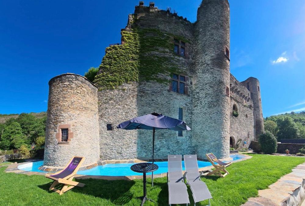 Belcastel Bed & Breakfast | Chambre d'Hôtes au Château de Belcastel