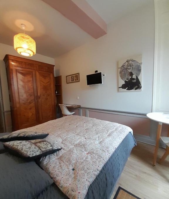 Centre ville - Urbanistes Bed & Breakfast | Chambre d'hôtes indépendante
